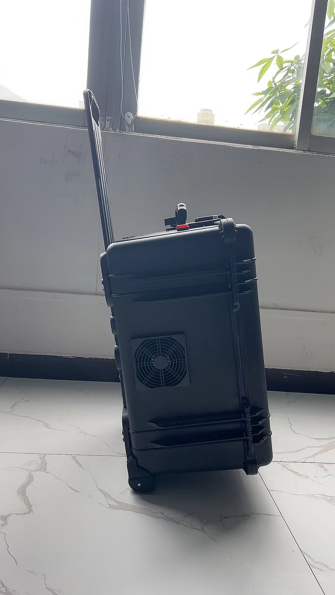 包河手拉箱型移动通信干扰器